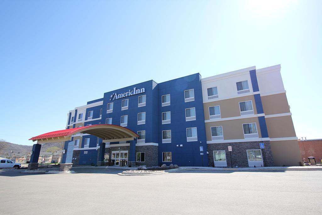 Americinn By Wyndham Уинона Экстерьер фото