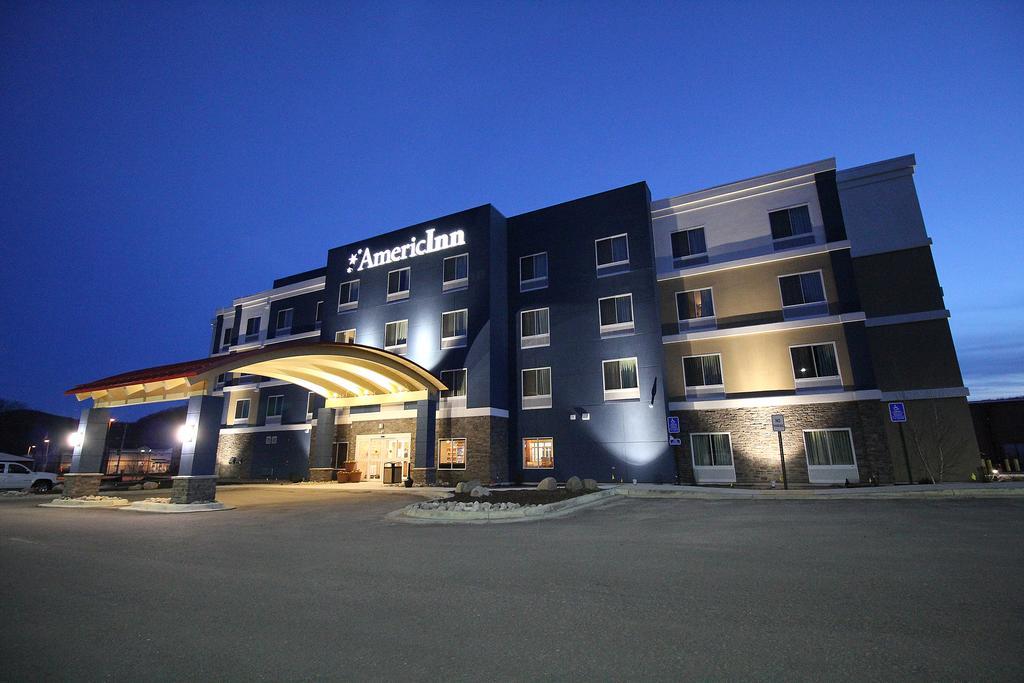 Americinn By Wyndham Уинона Экстерьер фото